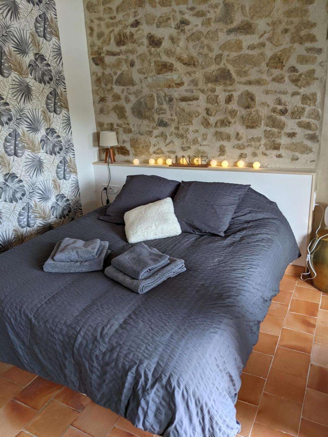 Le Moulin Du Fresne, Chambres D'Hotes Gourge ภายนอก รูปภาพ